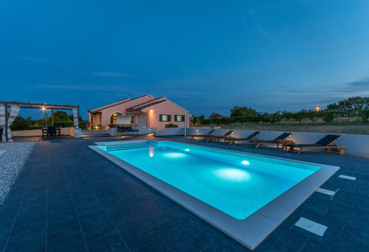 Villa Perini Dvori Donji Zemunik Bagian luar foto