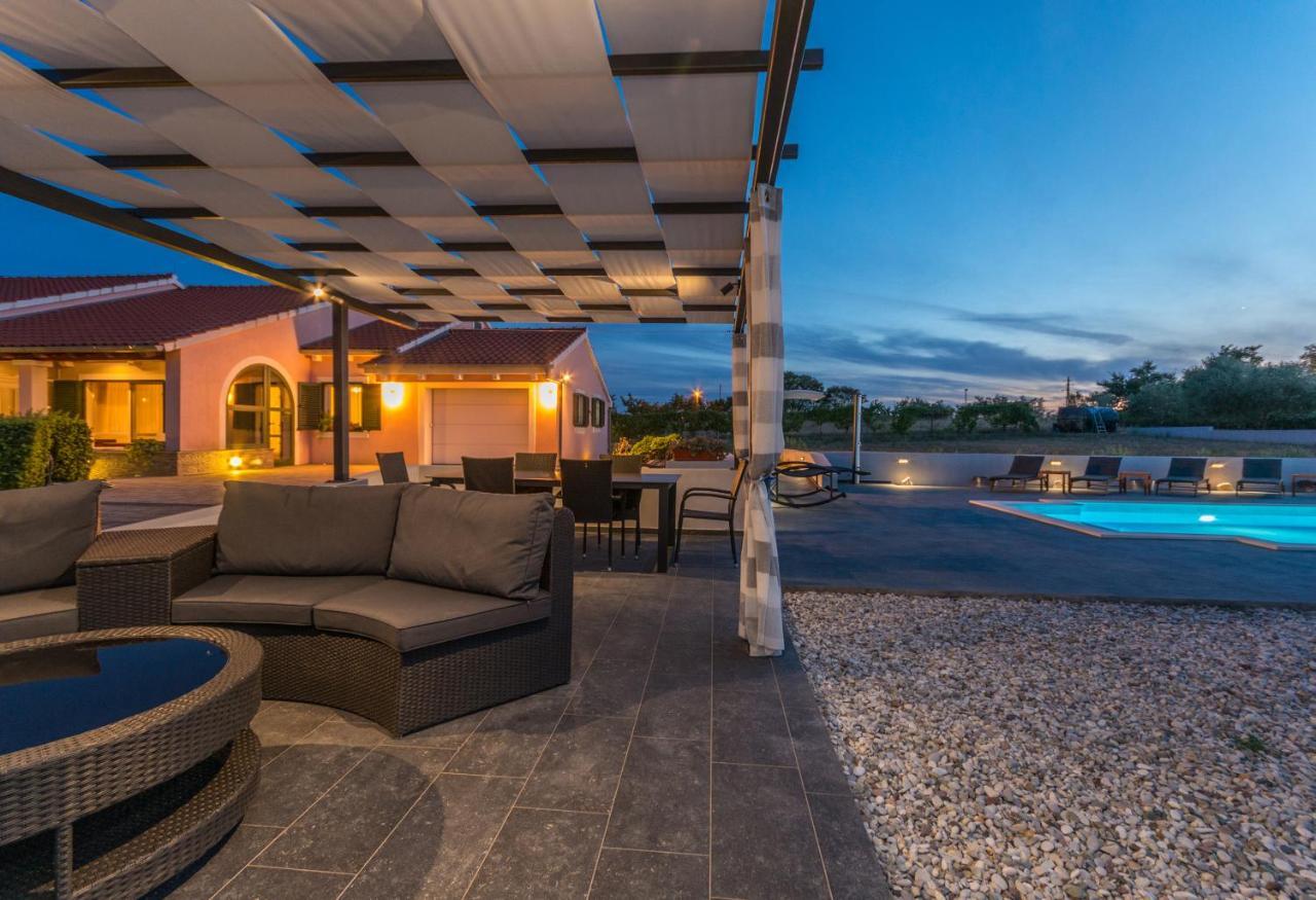 Villa Perini Dvori Donji Zemunik Bagian luar foto