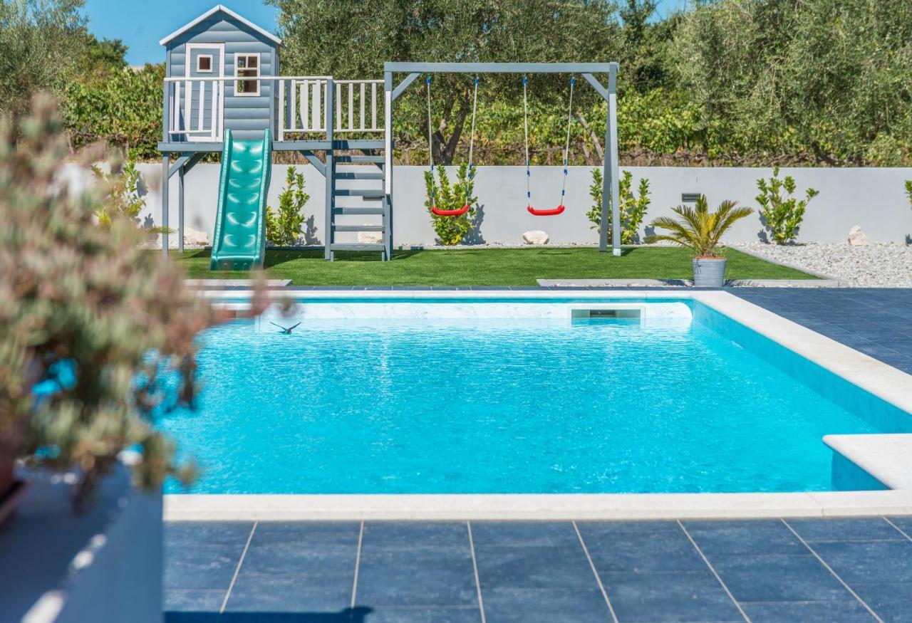 Villa Perini Dvori Donji Zemunik Bagian luar foto